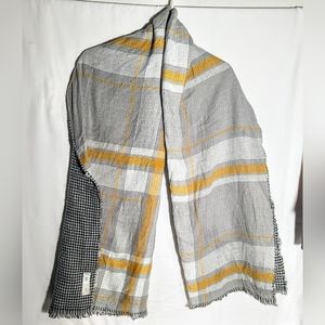 Two Sided Plaid and Houndstooth Patterns Scarf Gray/ Yellow